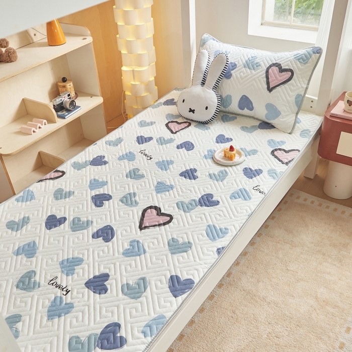 91家纺网 家纺一手货源 找家纺 舒居家纺 2026新款学生床全棉软床垫床盖 心心颜颜