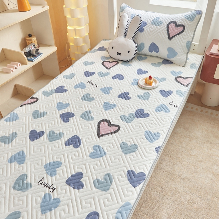 91家纺网 家纺一手货源 找家纺 舒居家纺 2026新款学生床全棉软床垫床盖 心心颜颜