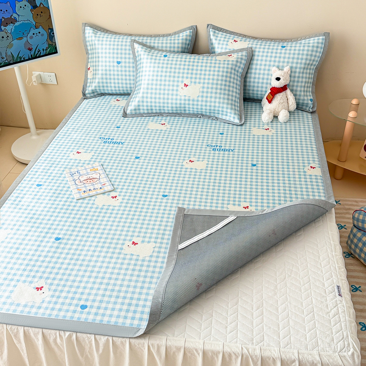 91家纺网 家纺一手货源 找家纺 懒猫家纺 2026新款250D数码印花宽边圆网冰丝凉席 心心小兔