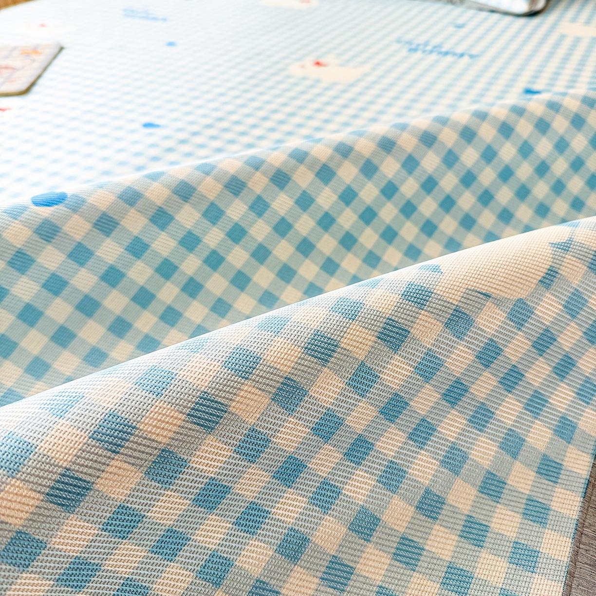 91家纺网 家纺一手货源 找家纺 懒猫家纺 2026新款250D数码印花宽边圆网冰丝凉席 心心小兔