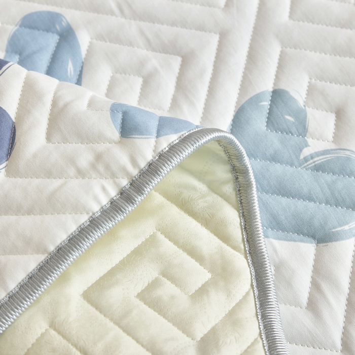 91家纺网 家纺一手货源 找家纺 舒居家纺 2026新款学生床全棉软床垫床盖 心心颜颜