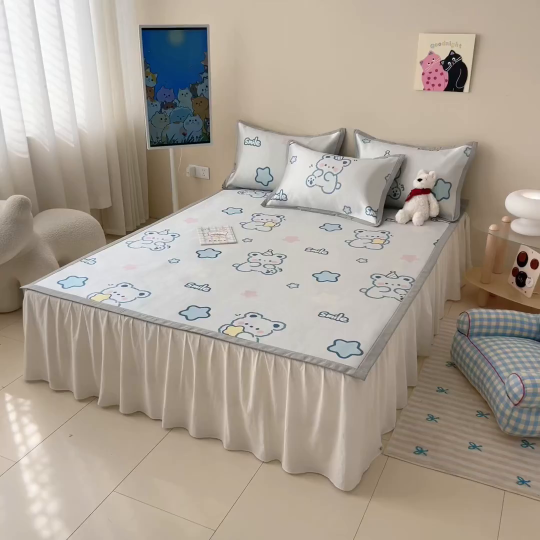 91家纺网 家纺一手货源 找家纺 懒猫家纺 2026新款250D数码印花宽边圆网冰丝凉席 星光小熊