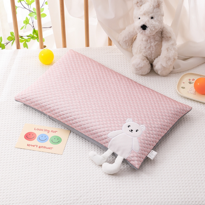 91家纺网 家纺一手货源 找家纺 （总）仁宇枕业 2026新款冰豆豆凉豆豆婴幼儿卡通长腿熊系列荞麦芯棉花芯乳胶枕头枕芯