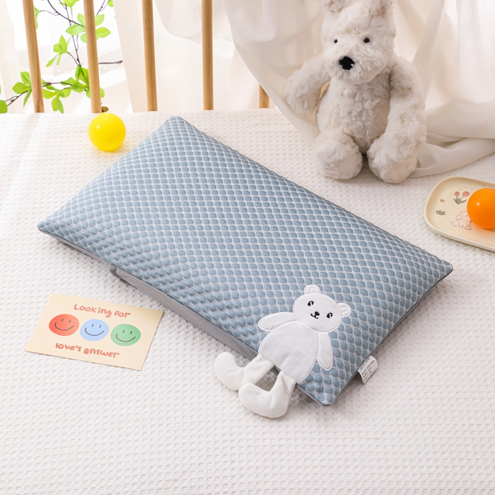 91家纺网 家纺一手货源 找家纺 （总）仁宇枕业 2026新款冰豆豆凉豆豆婴幼儿卡通长腿熊系列荞麦芯棉花芯乳胶枕头枕芯