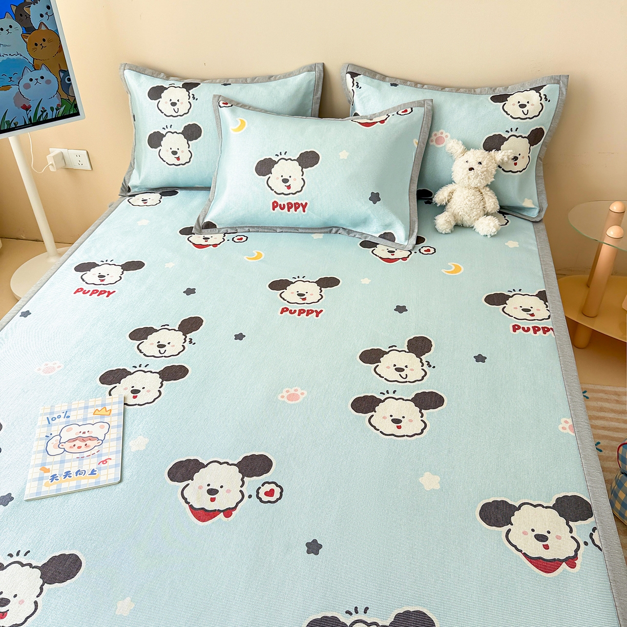 91家纺网 家纺一手货源 找家纺 懒猫家纺 2026新款250D数码印花宽边圆网冰丝凉席 星月小狗-蓝