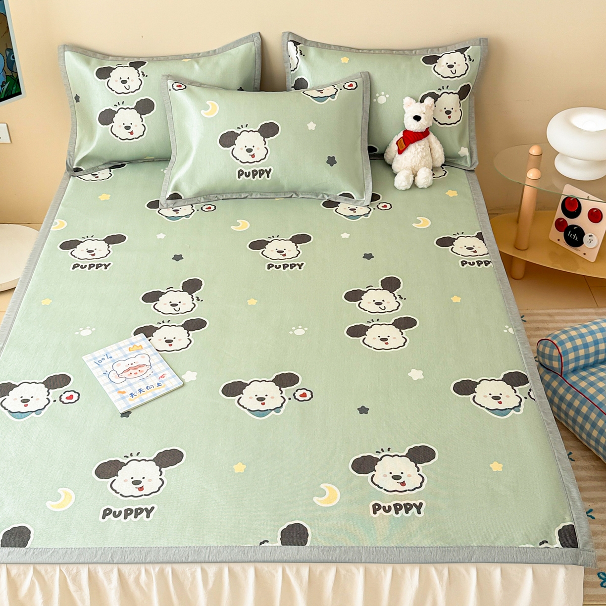 91家纺网 家纺一手货源 找家纺 懒猫家纺 2026新款250D数码印花宽边圆网冰丝凉席 星月小狗-绿