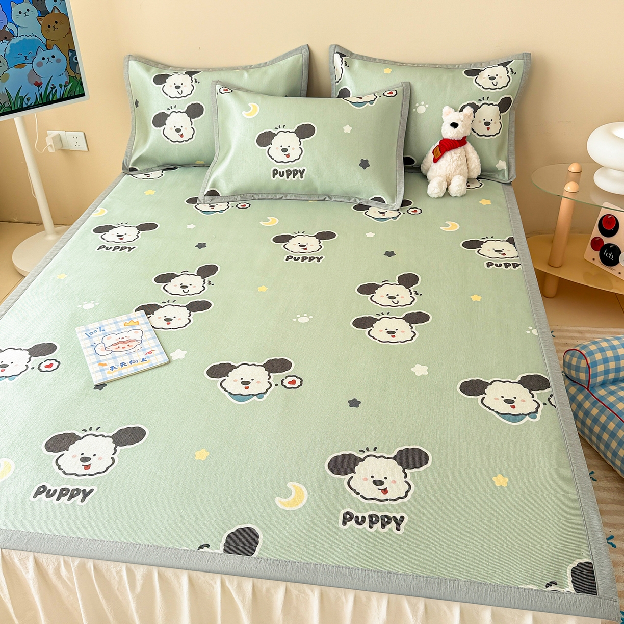 91家纺网 家纺一手货源 找家纺 懒猫家纺 2026新款250D数码印花宽边圆网冰丝凉席 星月小狗-绿