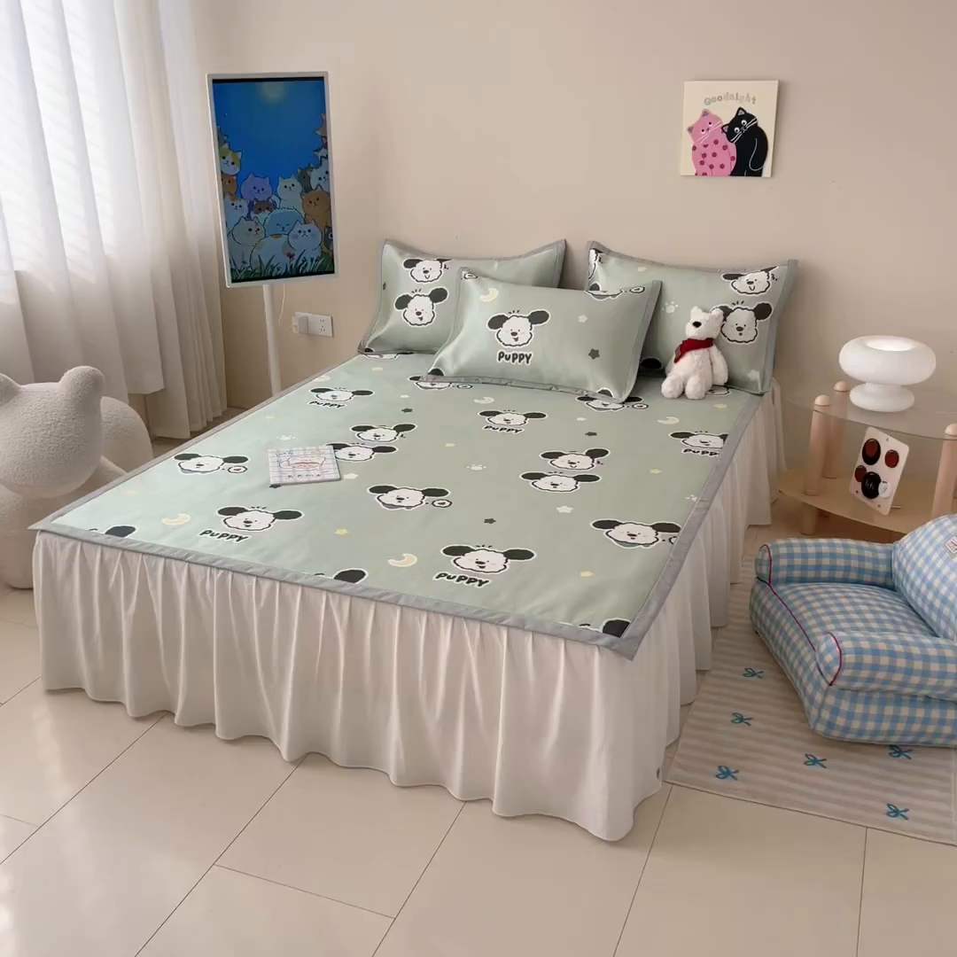 91家纺网 家纺一手货源 找家纺 懒猫家纺 2026新款250D数码印花宽边圆网冰丝凉席 星月小狗-绿