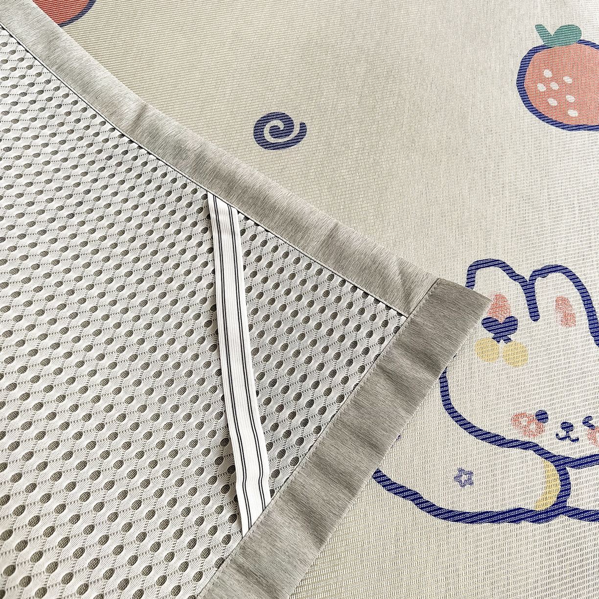 91家纺网 家纺一手货源 找家纺 懒猫家纺 2026新款250D数码印花宽边圆网冰丝凉席 元气兔