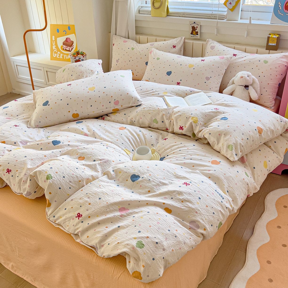 91家纺网 家纺一手货源 找家纺 找底底家纺 2026新款泡泡棉小清新双层纱床裙款四件套 波点爱心