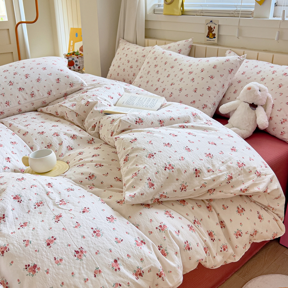 91家纺网 家纺一手货源 找家纺 找底底家纺 2026新款泡泡棉小清新双层纱床裙款四件套 春不晚