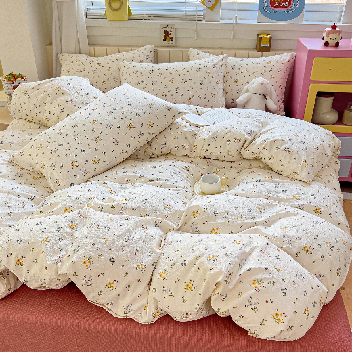 91家纺网 家纺一手货源 找家纺 找底底家纺 2026新款泡泡棉小清新双层纱床裙款四件套 花沐