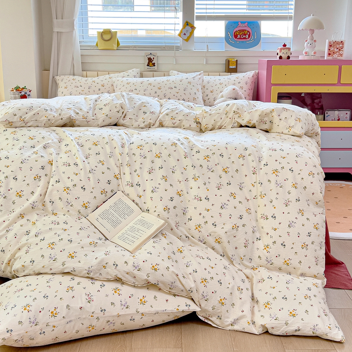 91家纺网 家纺一手货源 找家纺 找底底家纺 2026新款泡泡棉小清新双层纱床裙款四件套 花沐