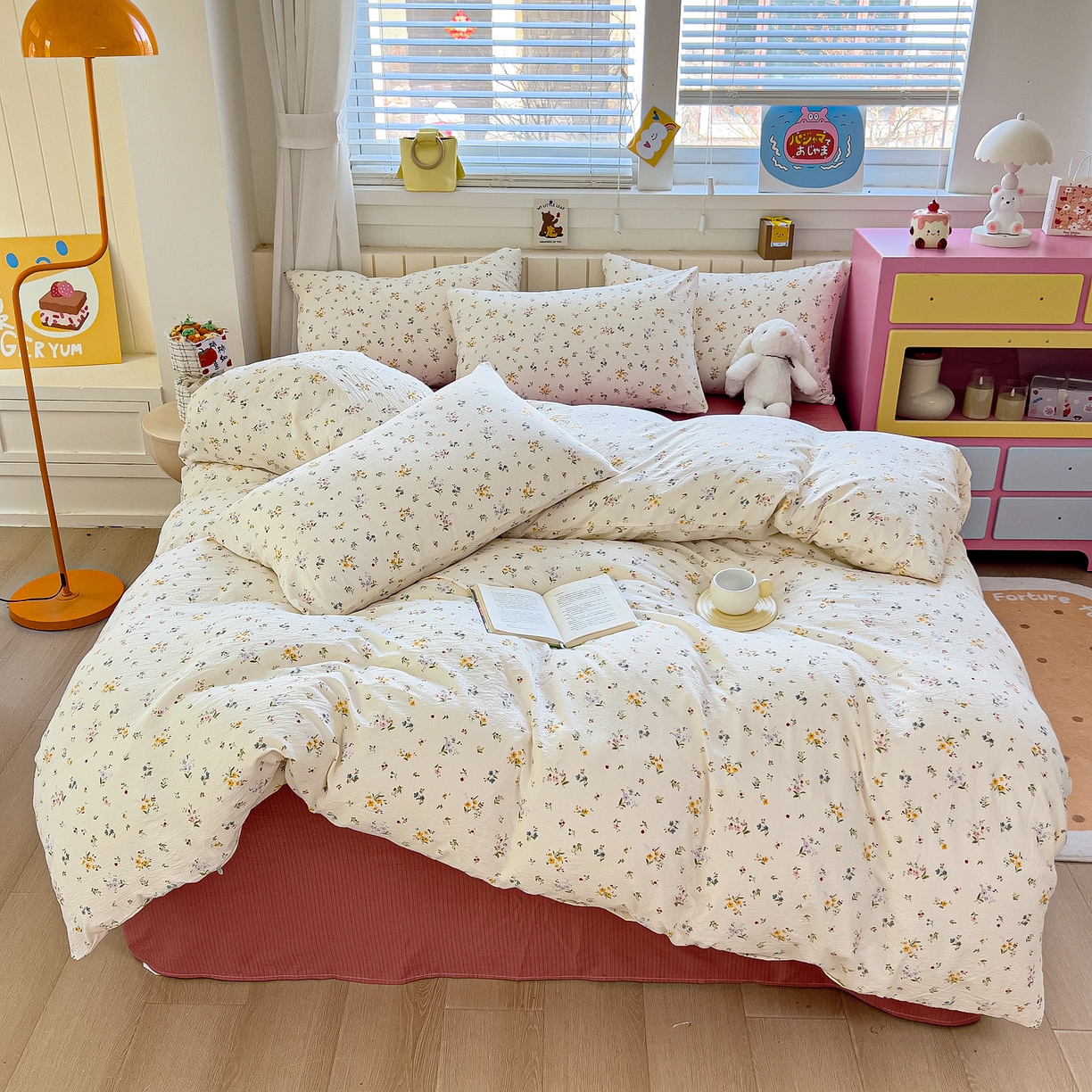 91家纺网 家纺一手货源 找家纺 找底底家纺 2026新款泡泡棉小清新双层纱床裙款四件套 花沐