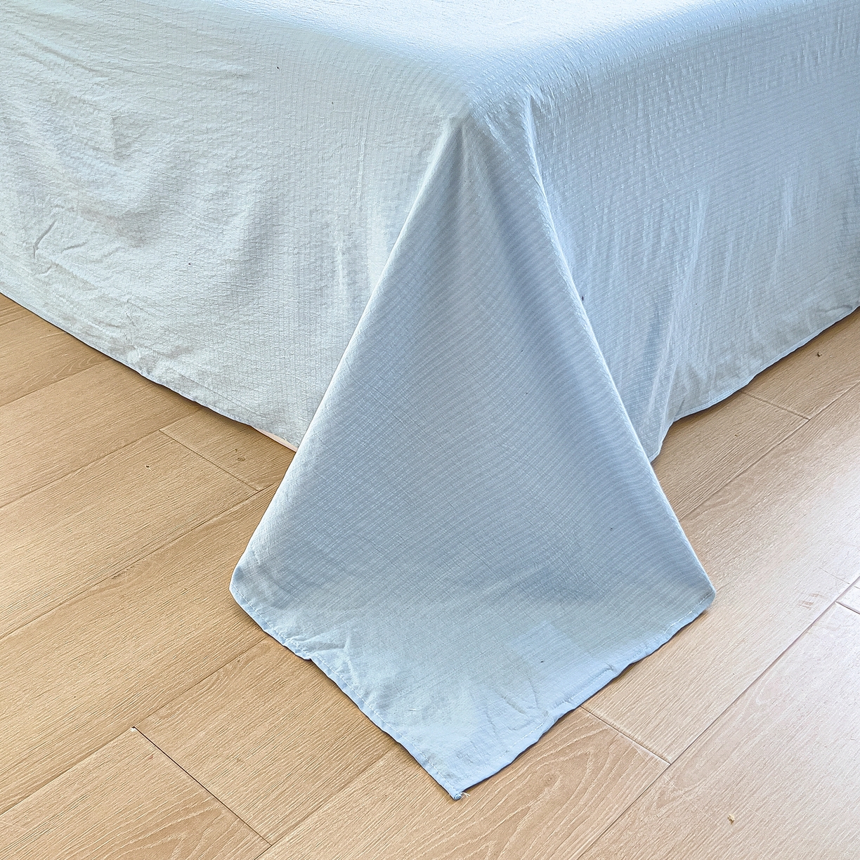 91家纺网 家纺一手货源 找家纺 找底底家纺 2026新款泡泡棉小清新双层纱床裙款四件套 兰蔻