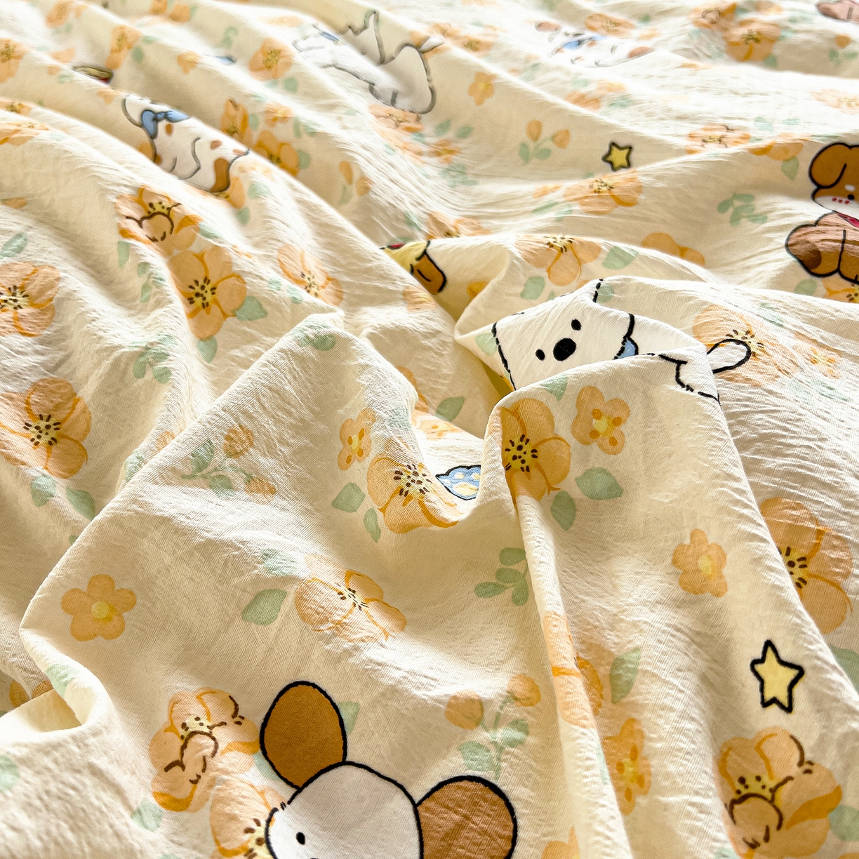 91家纺网 家纺一手货源 找家纺 找底底家纺 2026新款泡泡棉小清新双层纱床裙款四件套 萌宠拾光