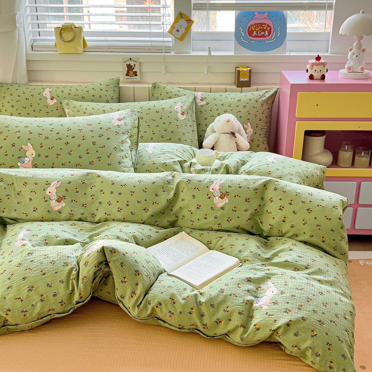 91家纺网 家纺一手货源 找家纺 找底底家纺 2026新款泡泡棉小清新双层纱床裙款四件套 青橘兔