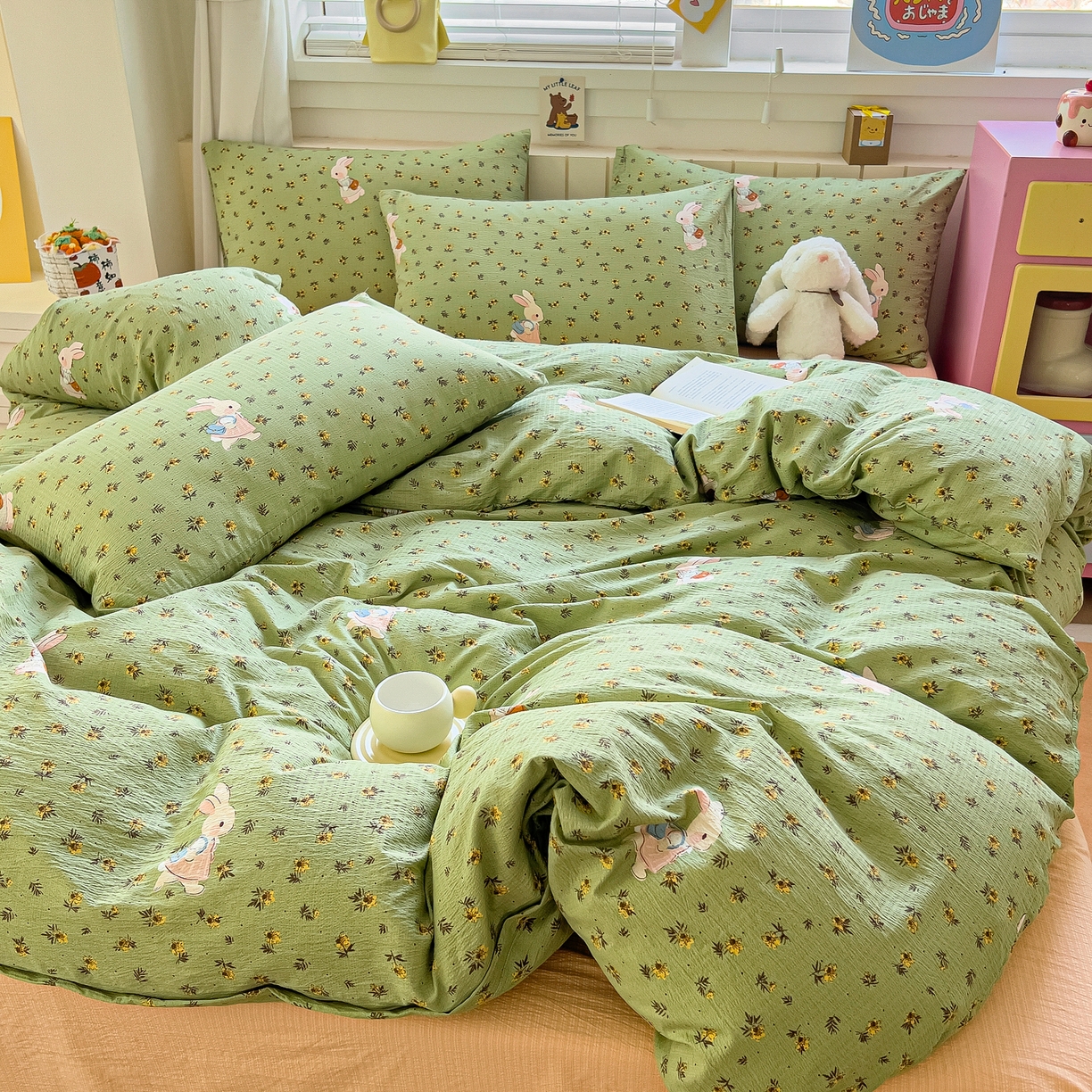 91家纺网 家纺一手货源 找家纺 找底底家纺 2026新款泡泡棉小清新双层纱床裙款四件套 青橘兔