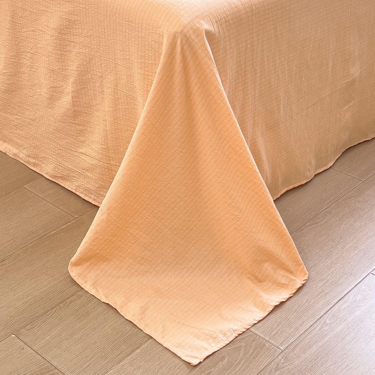 91家纺网 家纺一手货源 找家纺 找底底家纺 2026新款泡泡棉小清新双层纱床裙款四件套 青橘兔