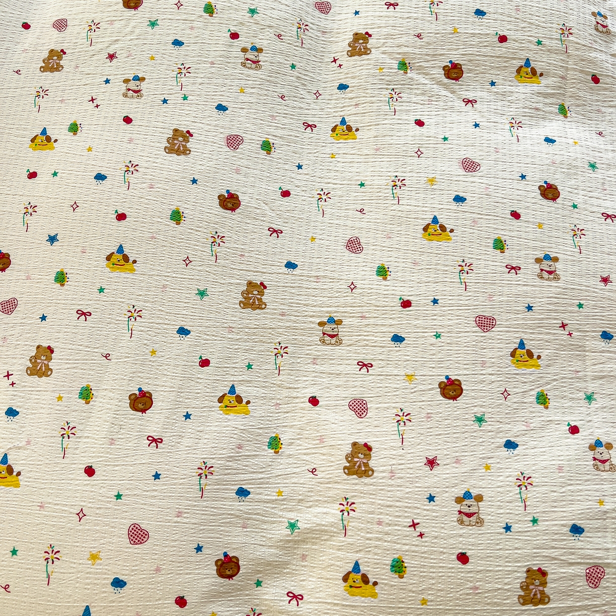 91家纺网 家纺一手货源 找家纺 找底底家纺 2026新款泡泡棉小清新双层纱床裙款四件套 小确幸