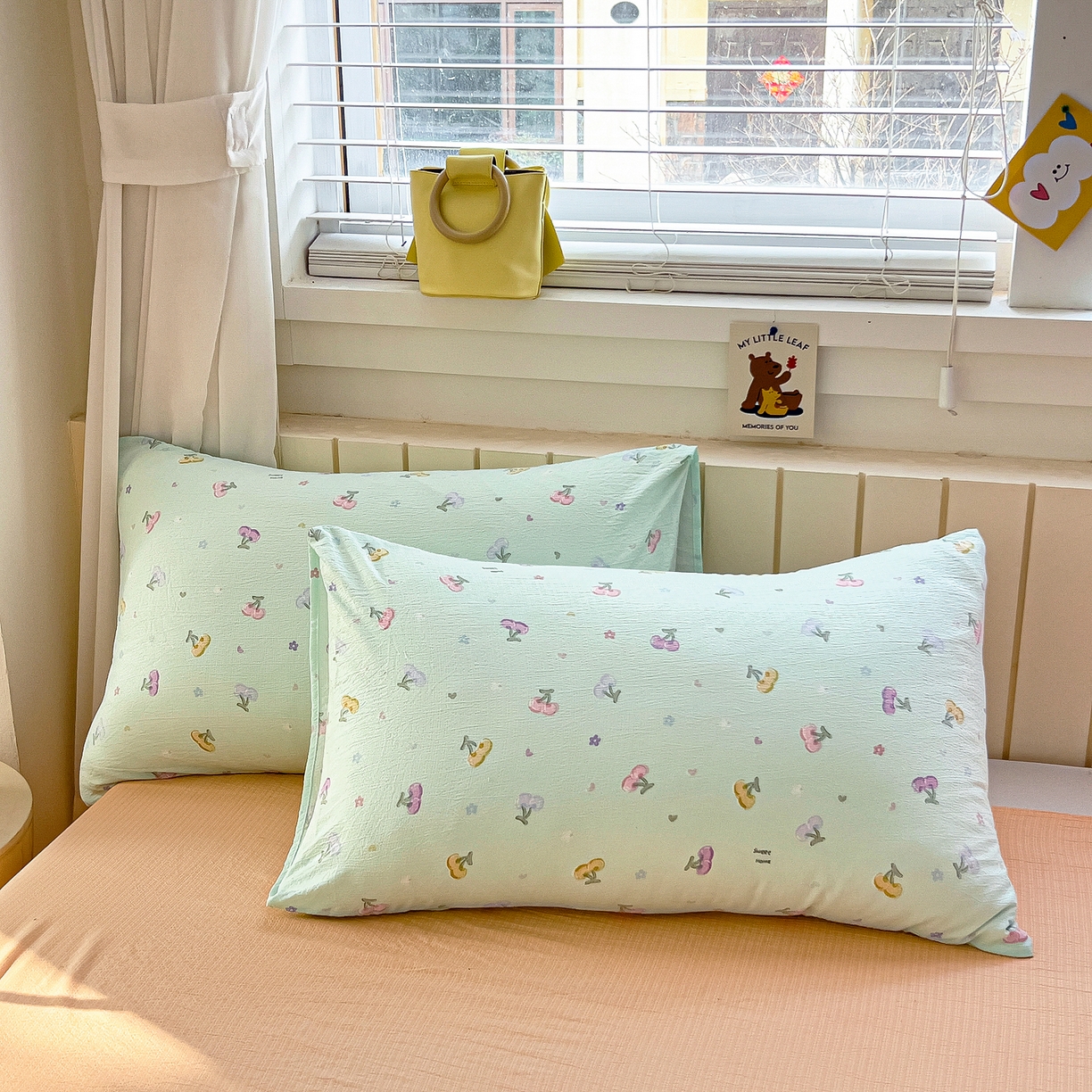 91家纺网 家纺一手货源 找家纺 找底底家纺 2026新款泡泡棉小清新双层纱床裙款四件套 小樱桃