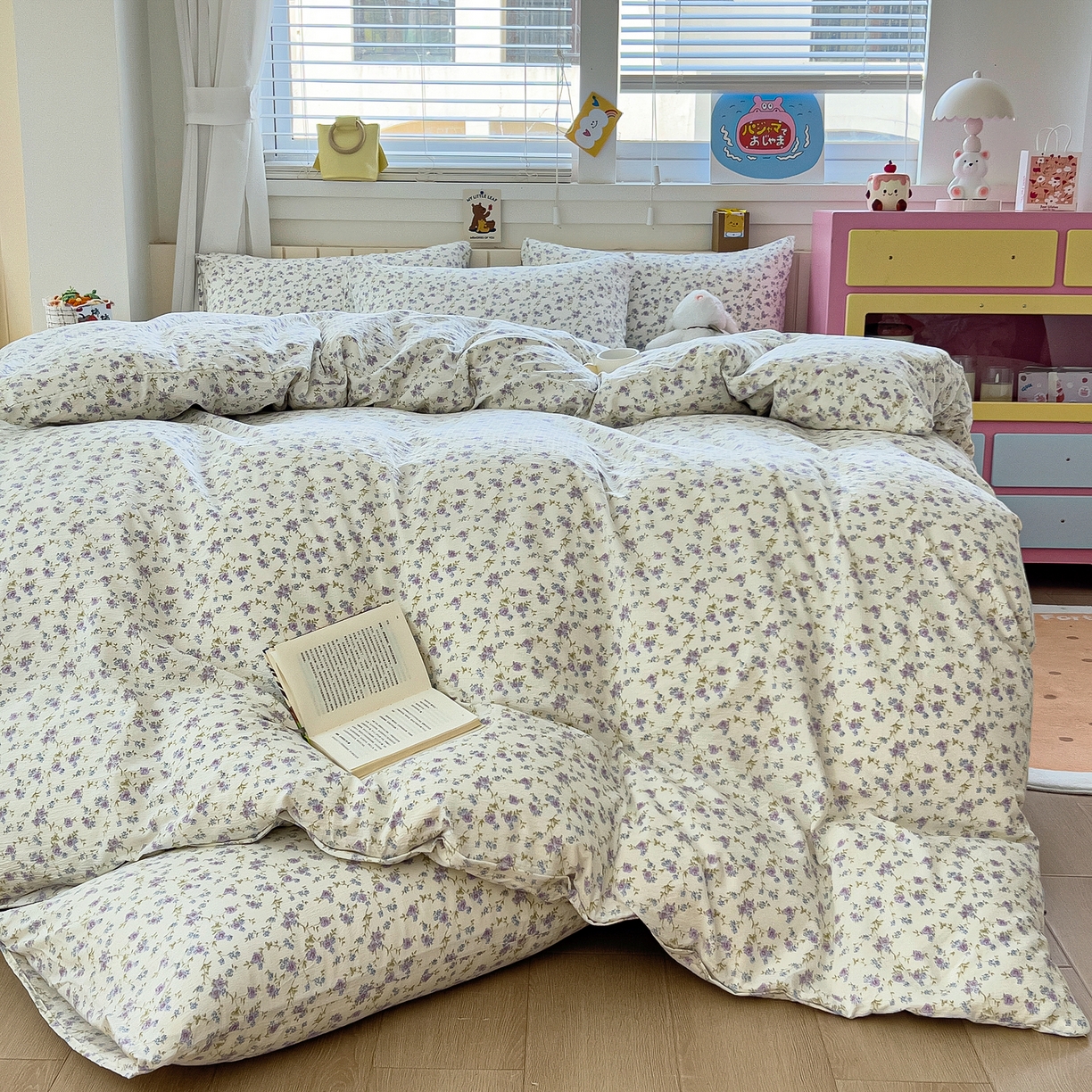 91家纺网 家纺一手货源 找家纺 找底底家纺 2026新款泡泡棉小清新双层纱床裙款四件套 紫蕊奶芙