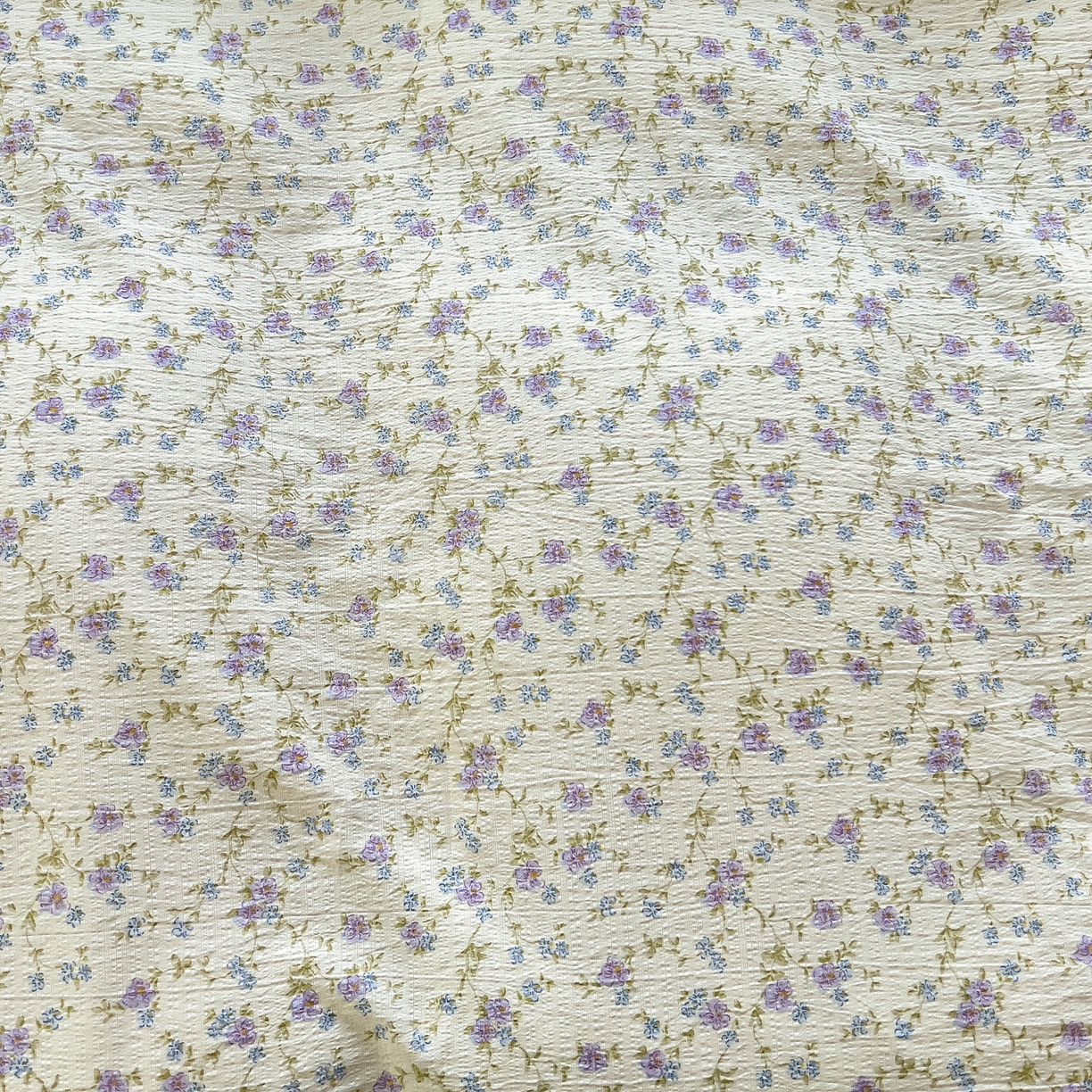 91家纺网 家纺一手货源 找家纺 找底底家纺 2026新款泡泡棉小清新双层纱床裙款四件套 紫蕊奶芙