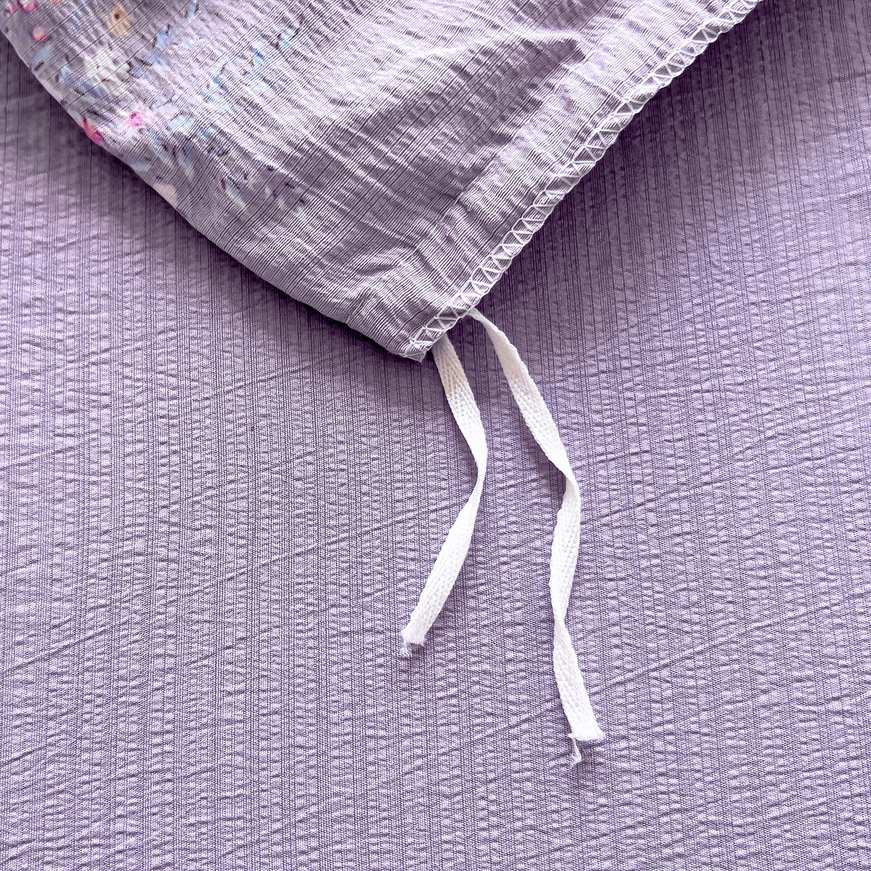 91家纺网 家纺一手货源 找家纺 找底底家纺 2026新款泡泡棉小清新双层纱床裙款四件套 紫苏