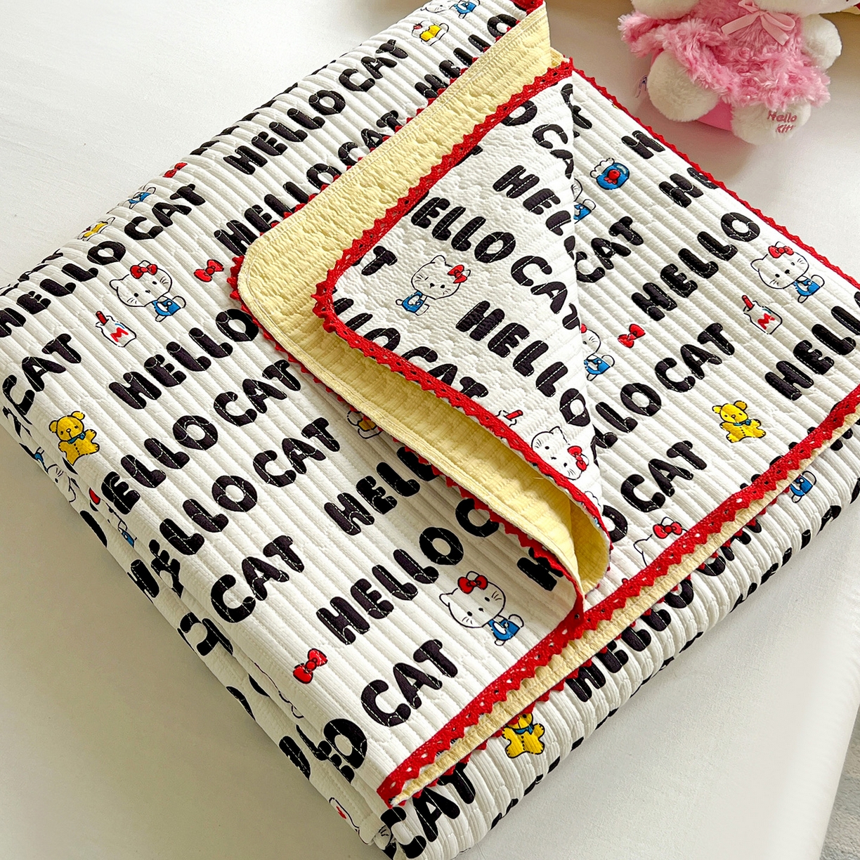 91家纺网 家纺一手货源 找家纺 恒尚居 2026新款A类泡芙纱床盖四套件泡芙棉双层纱小花边床垫床褥 字母喵喵小花边