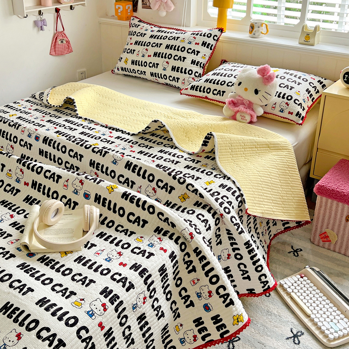 91家纺网 家纺一手货源 找家纺 恒尚居 2026新款A类泡芙纱床盖四套件泡芙棉双层纱小花边床垫床褥 字母喵喵小花边