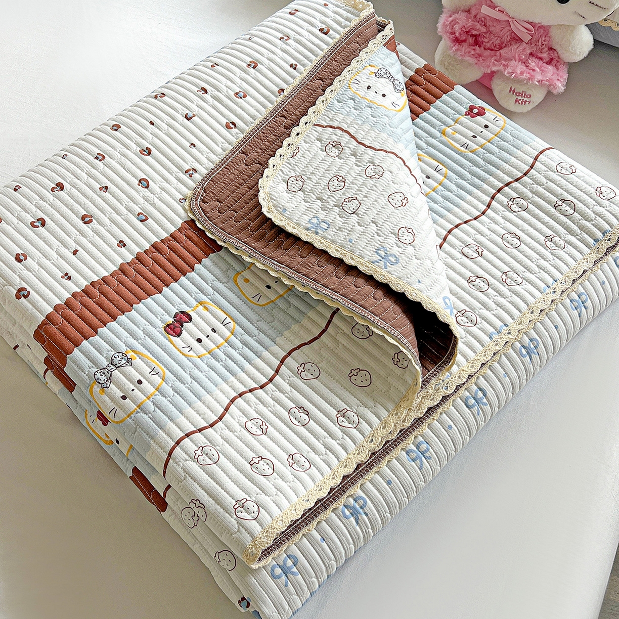 91家纺网 家纺一手货源 找家纺 恒尚居 2026新款A类泡芙纱床盖四套件泡芙棉双层纱小花边床垫床褥 波点奶芙小花边