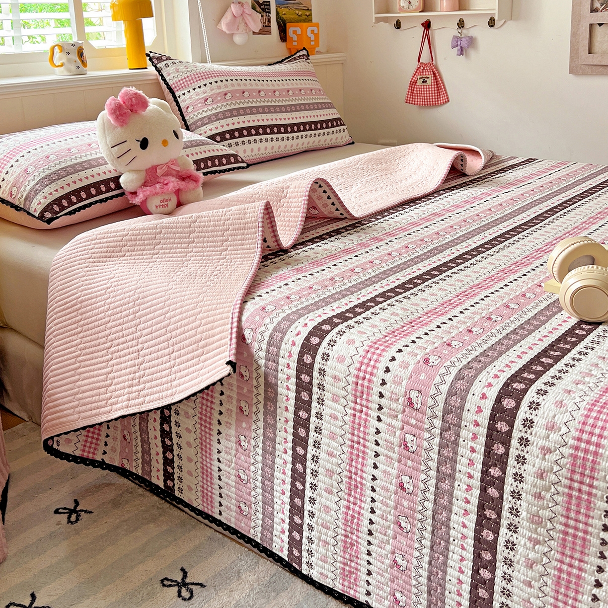 91家纺网 家纺一手货源 找家纺 恒尚居 2026新款A类泡芙纱床盖四套件泡芙棉双层纱小花边床垫床褥 粉糖泡泡猫小花边