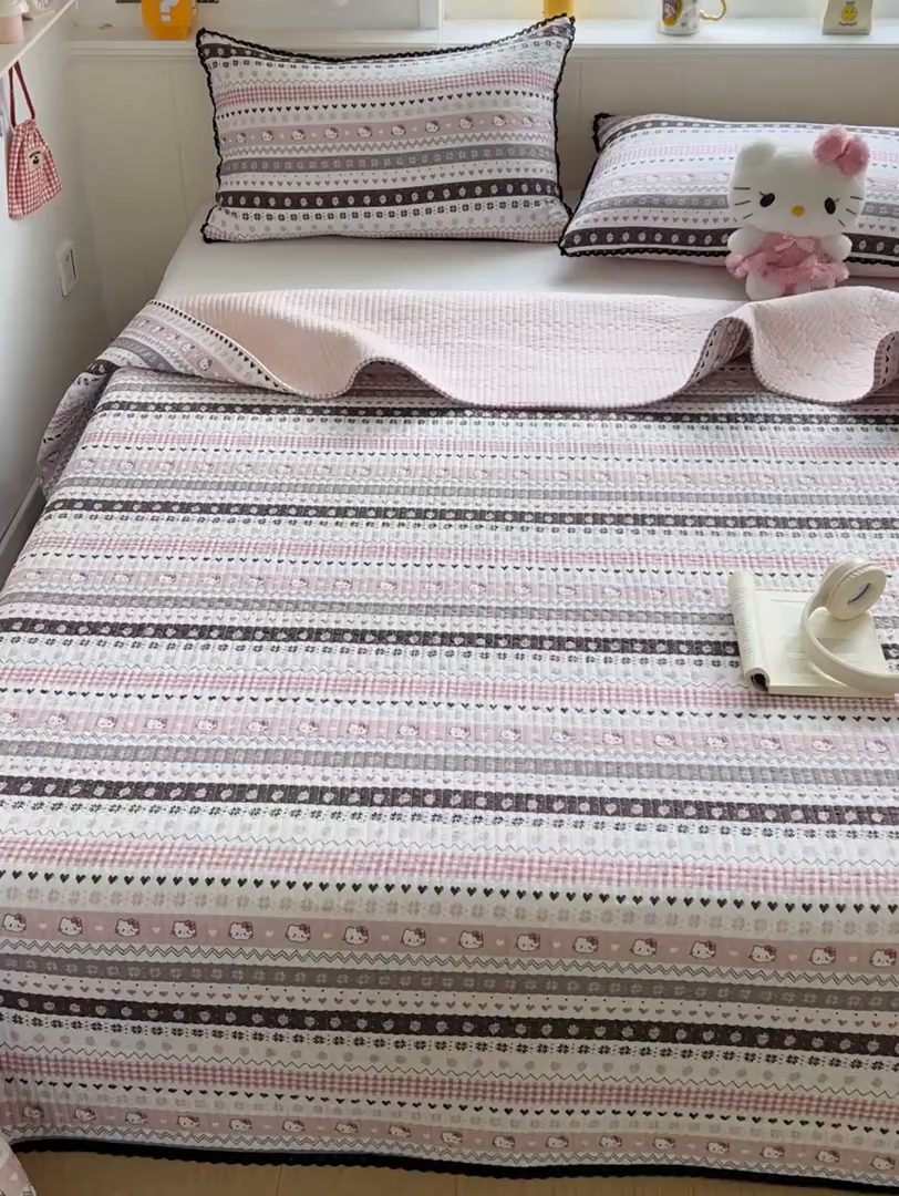 91家纺网 家纺一手货源 找家纺 恒尚居 2026新款A类泡芙纱床盖四套件泡芙棉双层纱小花边床垫床褥 粉糖泡泡猫小花边