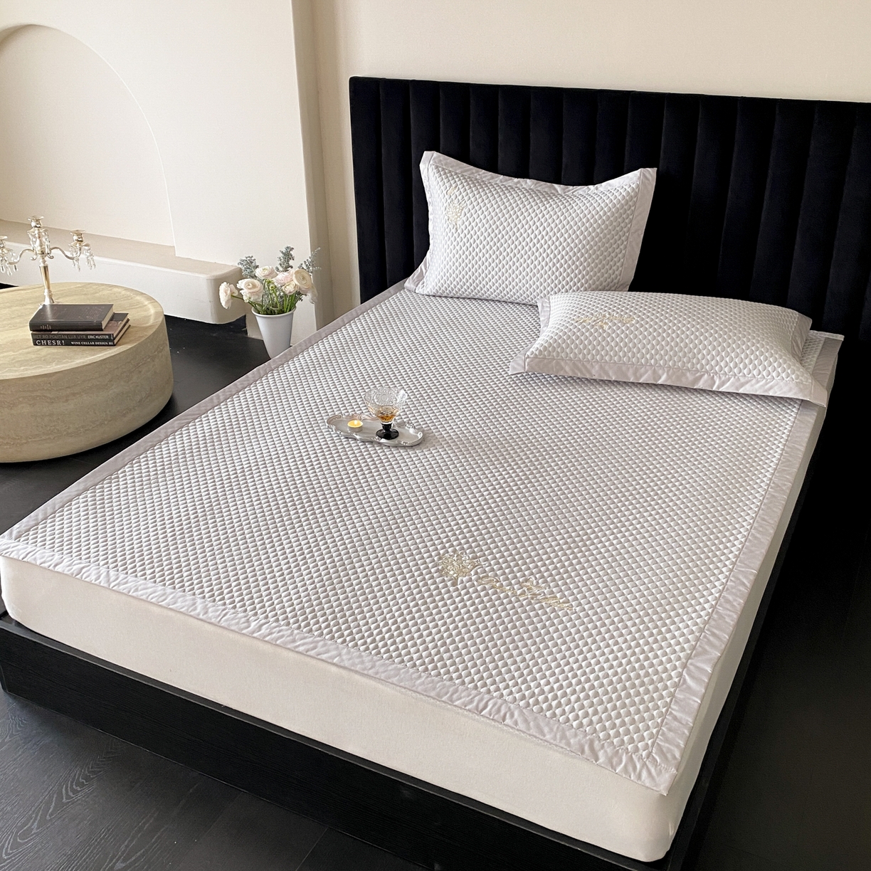 91家纺网 家纺一手货源 找家纺 （总）云栖家居 2026新款春夏凉豆豆PE冰感凉席席子全棉宽边软平席-铃兰