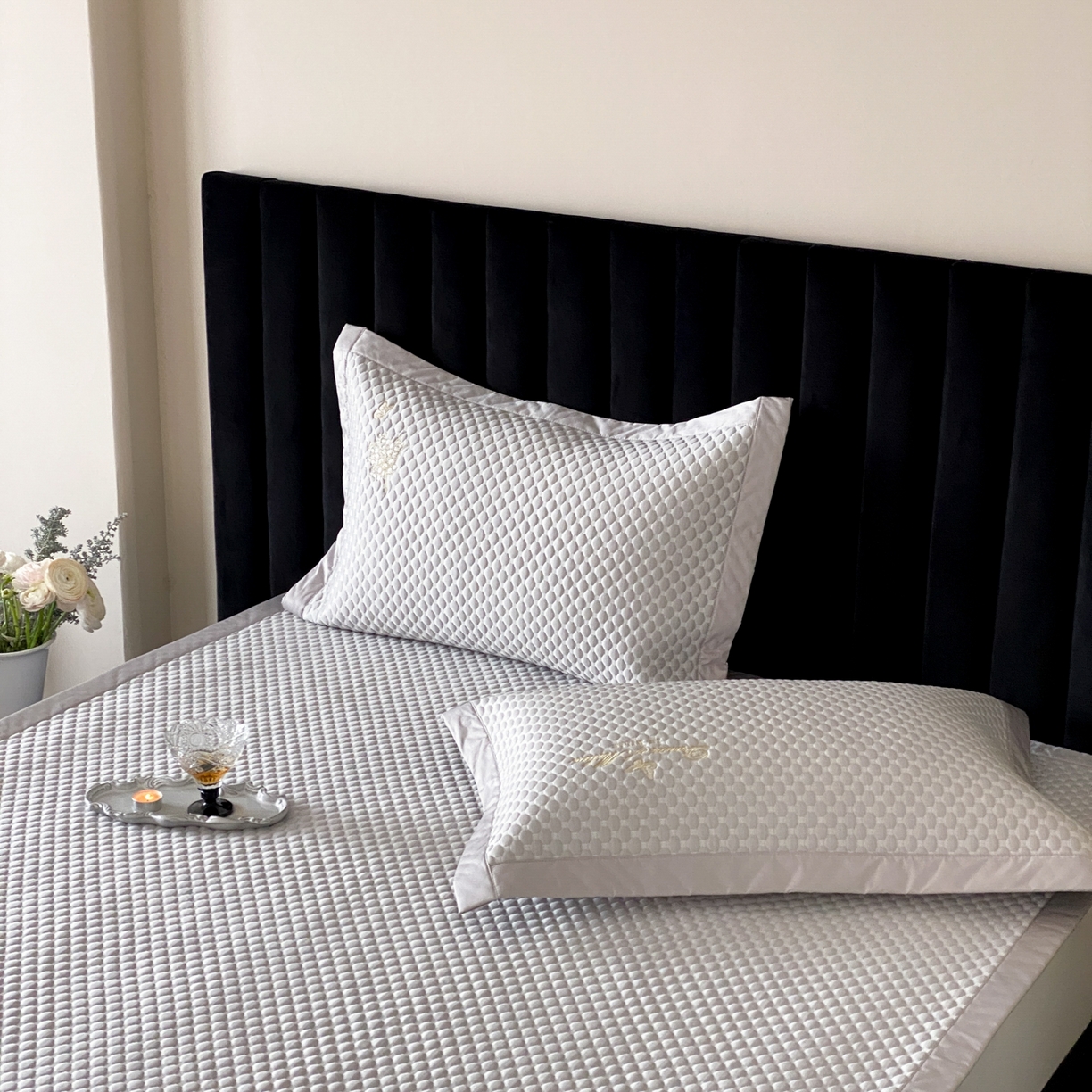 91家纺网 家纺一手货源 找家纺 （总）云栖家居 2026新款春夏凉豆豆PE冰感凉席席子全棉宽边软平席-铃兰