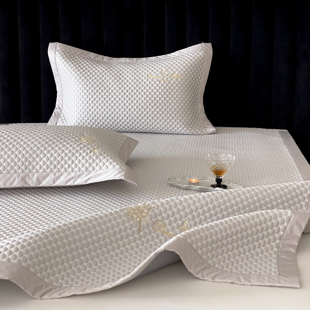 91家纺网 家纺一手货源 找家纺 （总）云栖家居 2026新款春夏凉豆豆PE冰感凉席席子全棉宽边软平席-铃兰