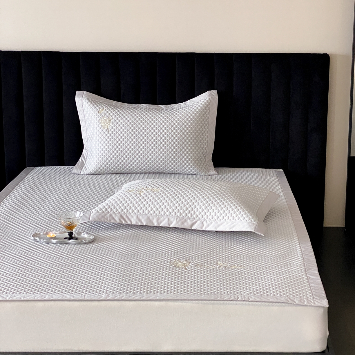 91家纺网 家纺一手货源 找家纺 （总）云栖家居 2026新款春夏凉豆豆PE冰感凉席席子全棉宽边软平席-铃兰