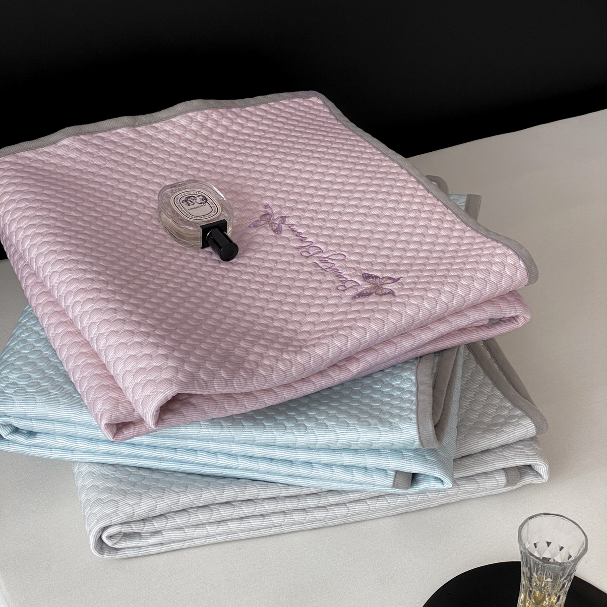 云栖家居 2026新款春夏凉豆豆PE冰感凉席席子三件套软平席-小蝴蝶 组合图仅供展示不可下单