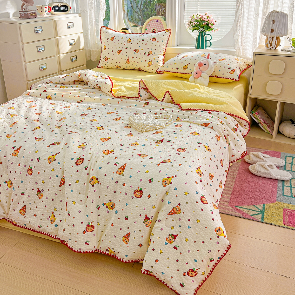 91家纺网 家纺一手货源 找家纺 恒尚居 2026新款A类泡芙纱贝壳边夏被夏凉被四件套空调被三角针绣边 【奶黄星星人】贝壳边