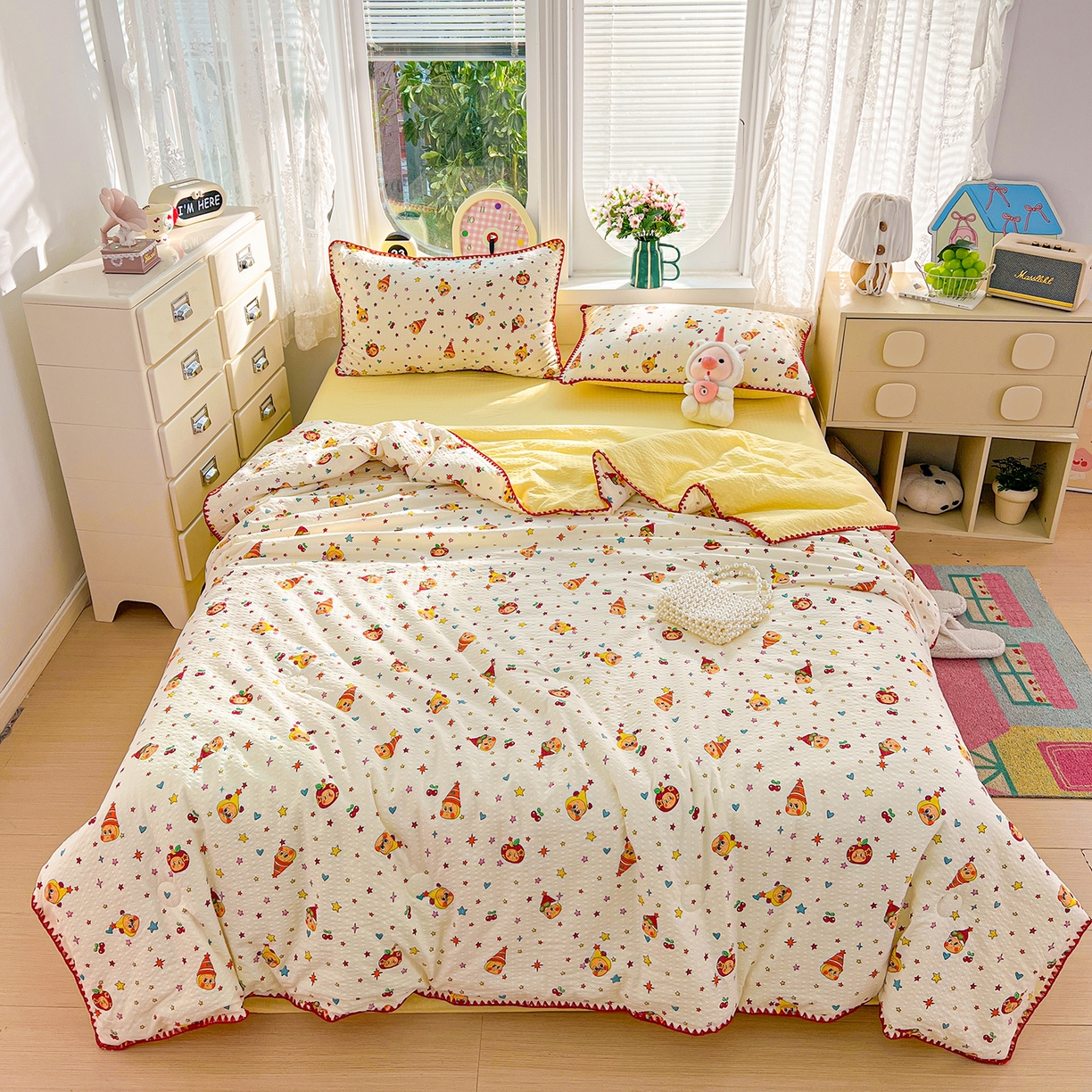 91家纺网 家纺一手货源 找家纺 恒尚居 2026新款A类泡芙纱贝壳边夏被夏凉被四件套空调被三角针绣边 【奶黄星星人】贝壳边