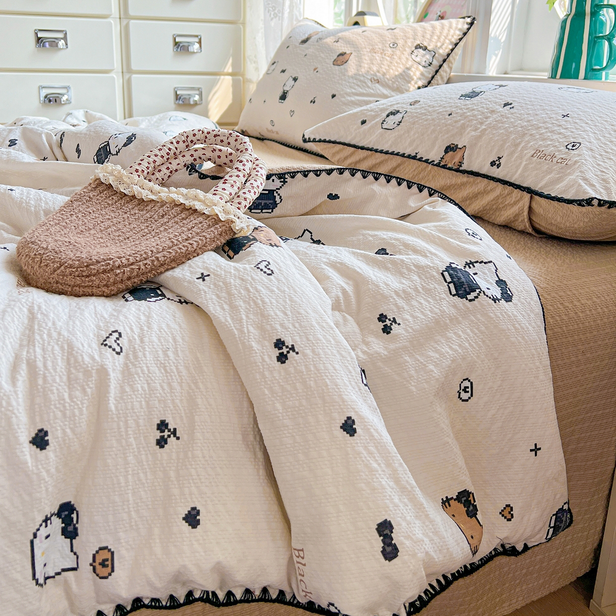 91家纺网 家纺一手货源 找家纺 恒尚居 2026新款A类泡芙纱贝壳边夏被夏凉被四件套空调被三角针绣边 【甜妹小猫】贝壳边