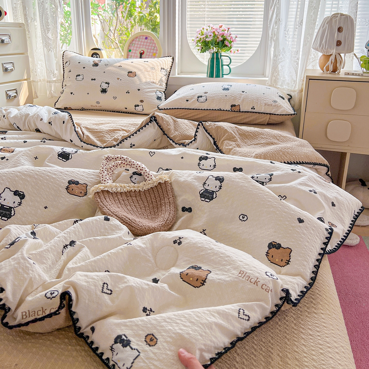 91家纺网 家纺一手货源 找家纺 恒尚居 2026新款A类泡芙纱贝壳边夏被夏凉被四件套空调被三角针绣边 【甜妹小猫】贝壳边