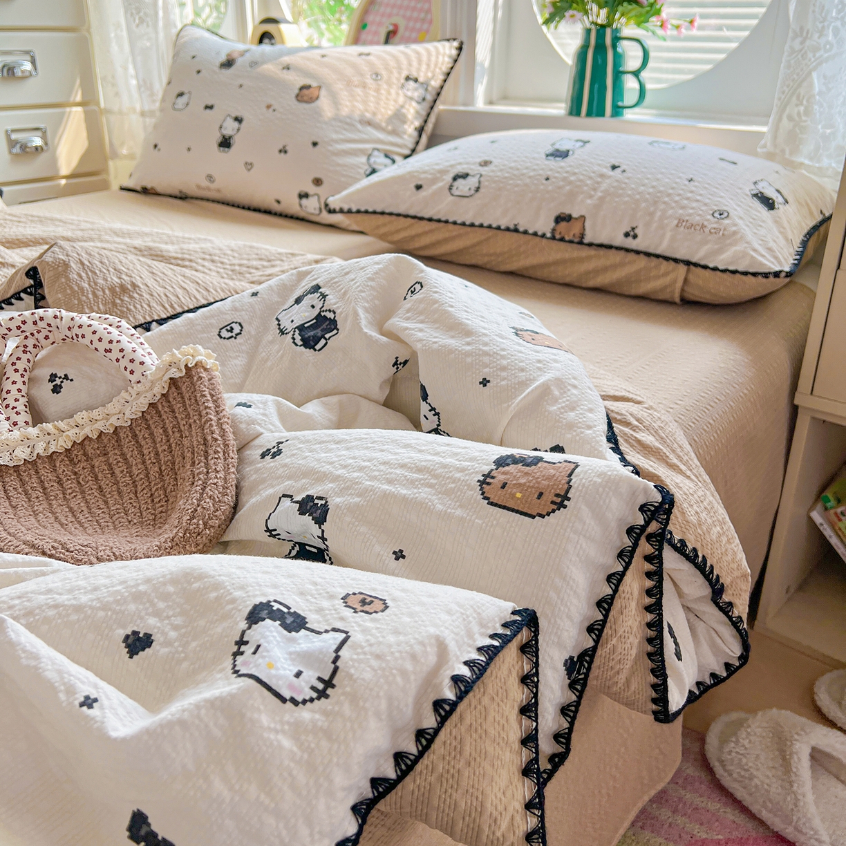 91家纺网 家纺一手货源 找家纺 恒尚居 2026新款A类泡芙纱贝壳边夏被夏凉被四件套空调被三角针绣边 【甜妹小猫】贝壳边