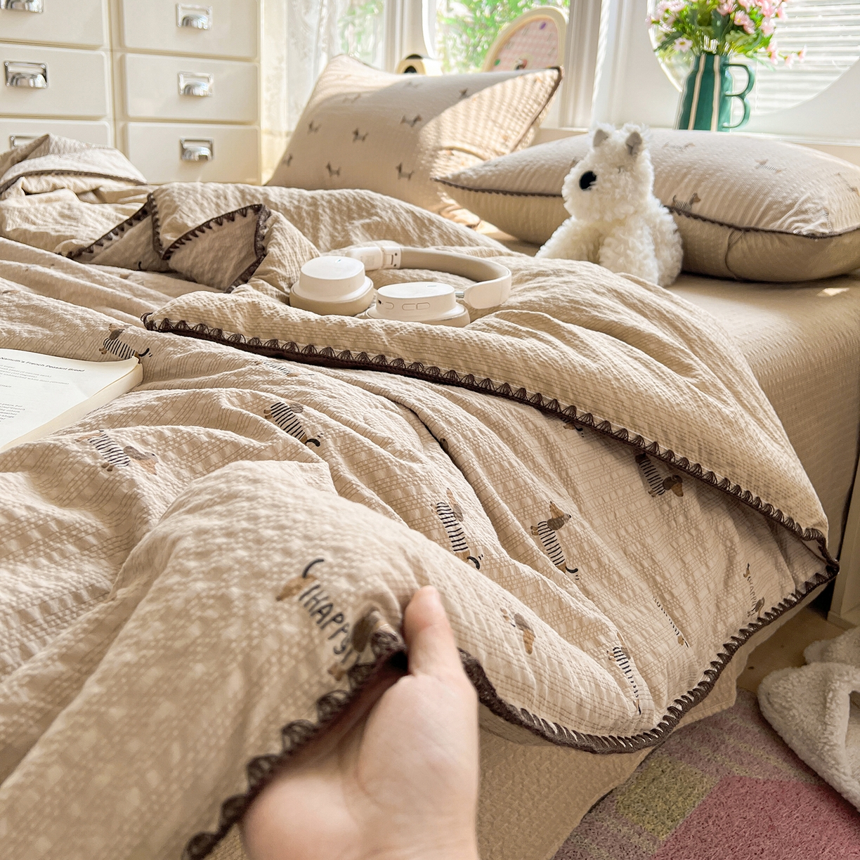 91家纺网 家纺一手货源 找家纺 恒尚居 2026新款A类泡芙纱贝壳边夏被夏凉被四件套空调被三角针绣边 【旺财】贝壳边