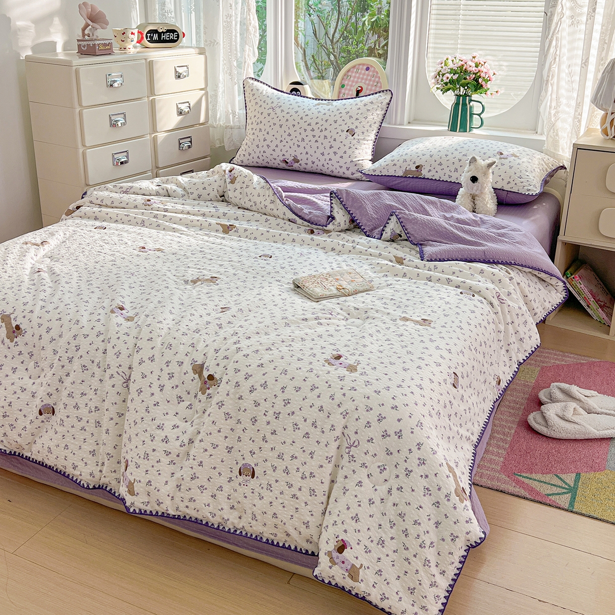 91家纺网 家纺一手货源 找家纺 恒尚居 2026新款A类泡芙纱贝壳边夏被夏凉被四件套空调被三角针绣边 【紫调小狗】贝壳边