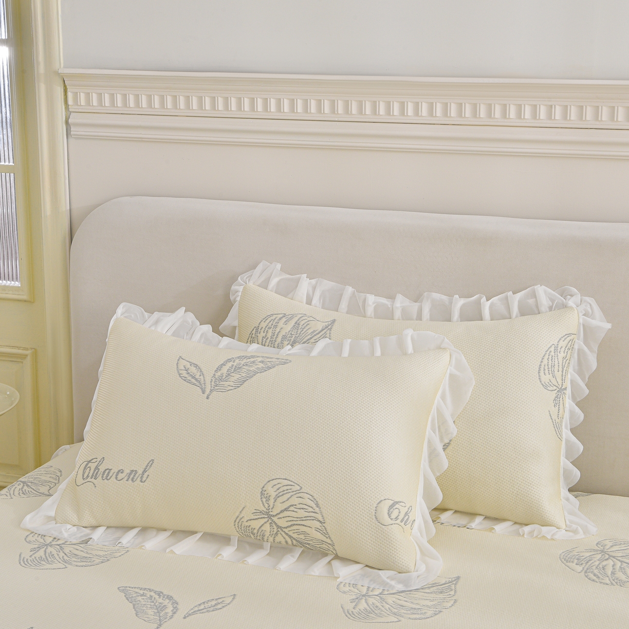 91家纺网 家纺一手货源 找家纺 赛丽雅 2026春夏新款400克A类提花冰豆豆凉感床裙款凉席三件套席子空调软席 海岛风情-香槟