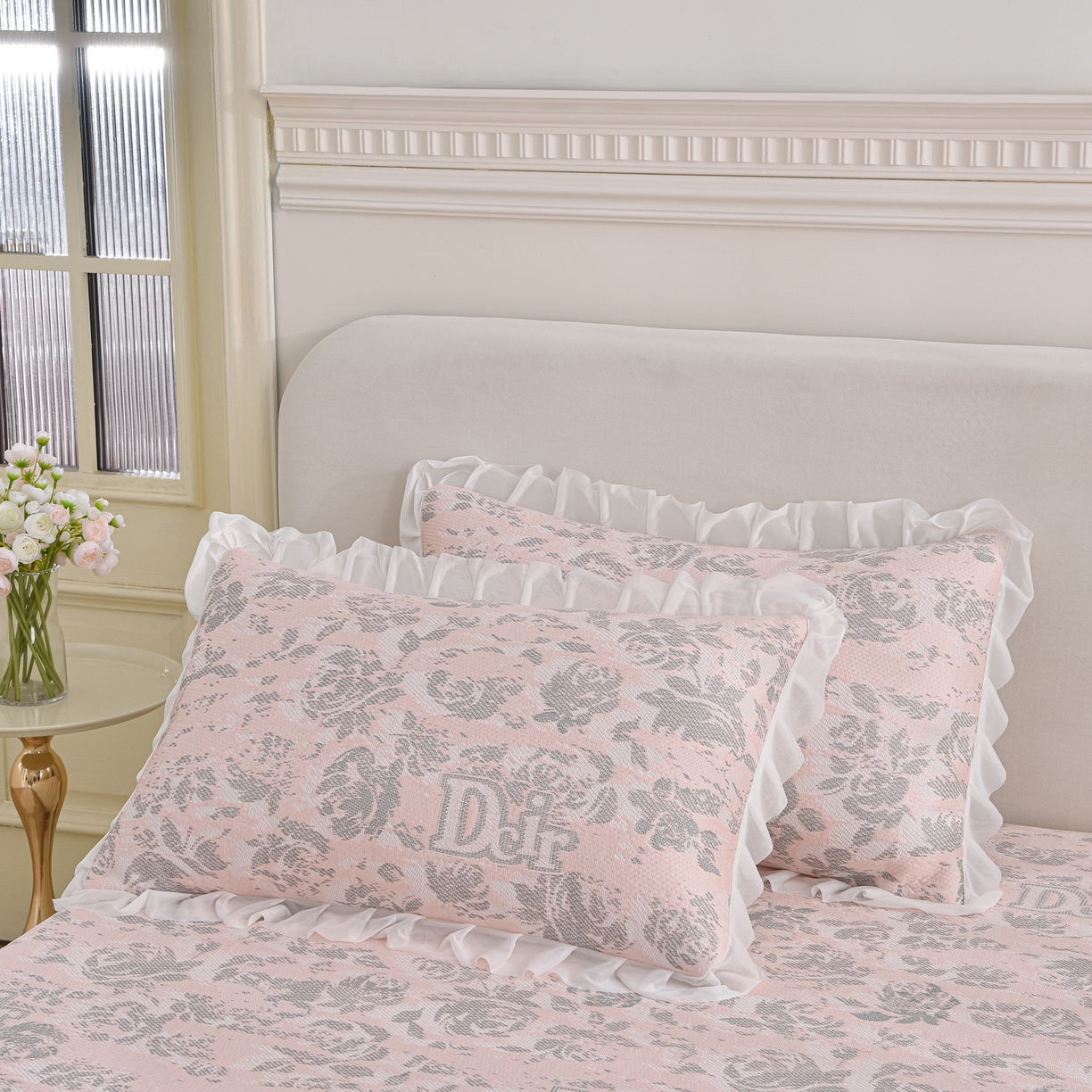 91家纺网 家纺一手货源 找家纺 赛丽雅 2026春夏新款400克A类提花冰豆豆凉感床裙款凉席三件套席子空调软席 玫瑰蝶舞-粉