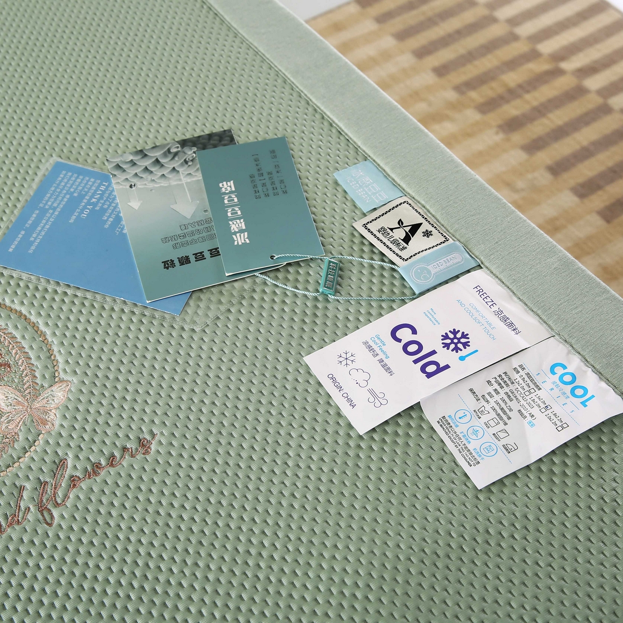 91家纺网 家纺一手货源 找家纺 席匠 2026新款豆豆直角绣花玫瑰款-高分子软席系列 绿色