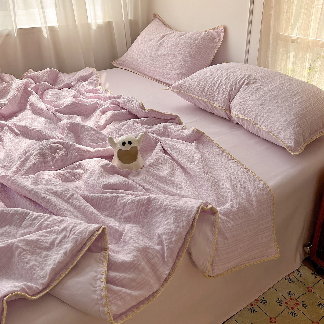 91家纺网 家纺一手货源 找家纺 仟网汇 2026新款贝壳边泡泡纱三角针夏被四件套--纯色系列 芋泥紫