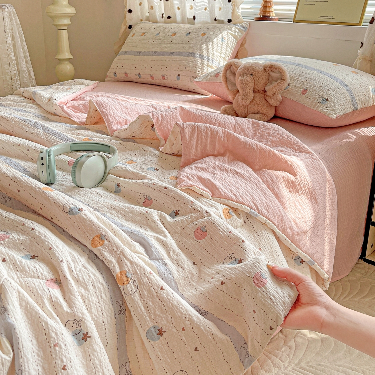 91家纺网 家纺一手货源 找家纺 （总）仟网汇 2026新款泡芙纱简单款夏被四件套